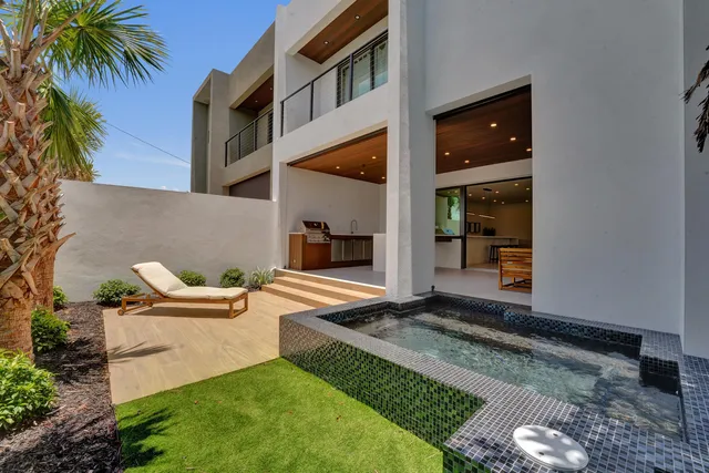 3-bedroom home at 1525 NE 15TH Avenue, Fort Lauderdale