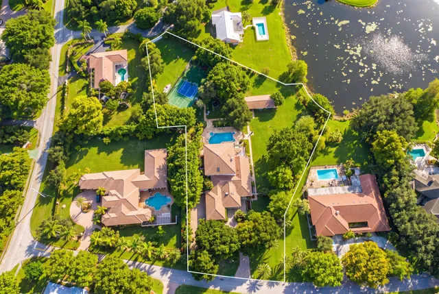 8-bedroom home at 4351 NW 101ST Drive, Coral Springs
