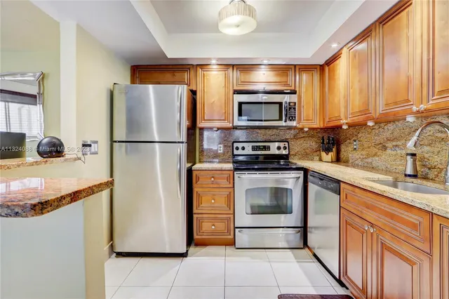 1-bedroom rental at 694 Brittany Park #O, Delray Beach