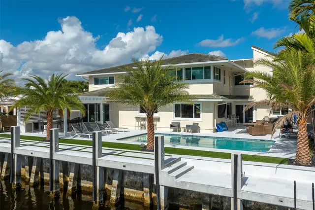 5-bedroom rental at 39 Castle Harbor Isle Drive, Fort Lauderdale