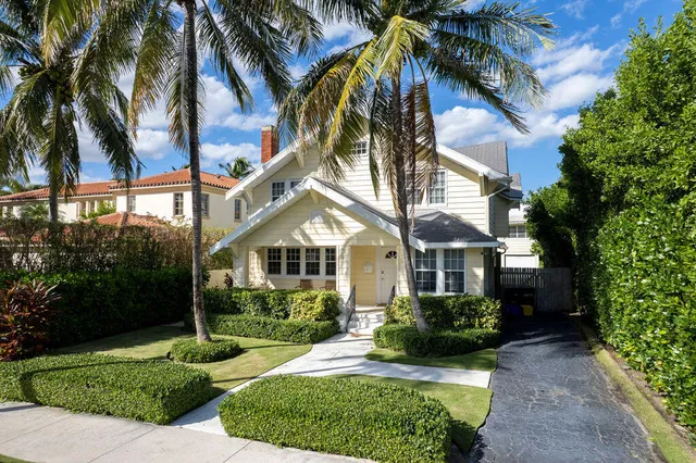 3-bedroom rental at 141 Australian Avenue, Palm Beach