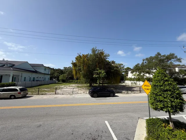 Commercial at 450-468 E Royal Palm Road, Boca Raton