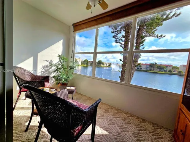 1-bedroom home at 2950 W Sunrise Lakes Drive #208, Sunrise