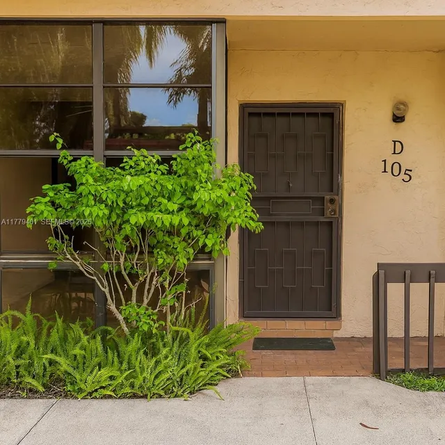 2-bedroom home at 800 NE 199th Street #105D, Miami
