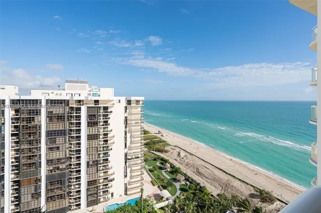 1-bedroom rental at 6365 Collins Avenue #1811, Miami Beach