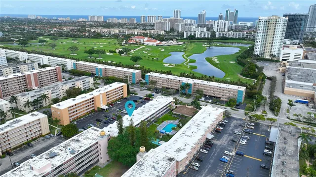 1-bedroom rental at 201 NE 14th Avenue #8C, Hallandale Beach