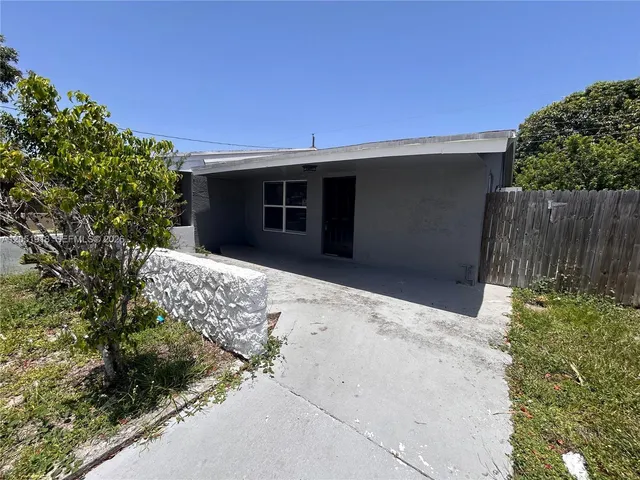 2-bedroom rental at 3070 NW 12th Court #12, Fort Lauderdale