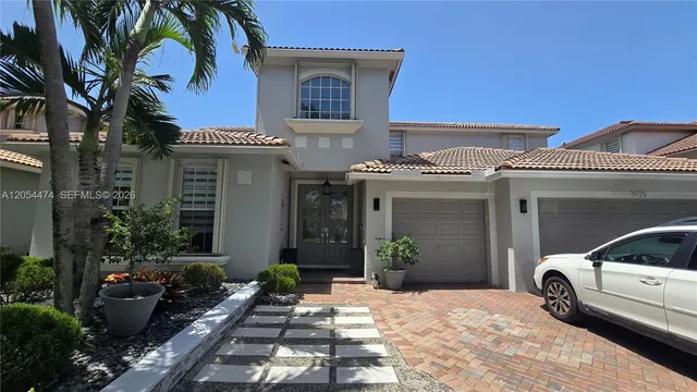 5-bedroom rental at 19179 S Gardenia Avenue #0, Weston
