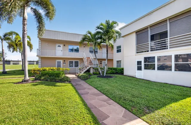 2-bedroom home at 332 Capri G, Delray Beach