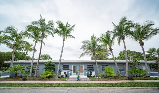 1-bedroom rental at 400 51st Street #404, West Palm Beach