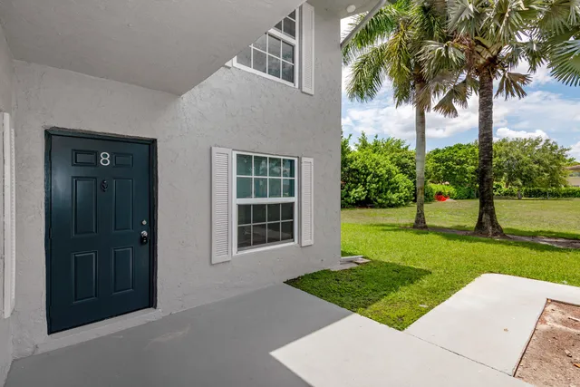 2-bedroom rental at 8830 W SAMPLE Road #8, Coral Springs