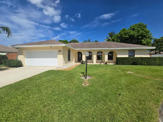 3-bedroom rental at 6504 Heather Way, Lake Clarke Shores