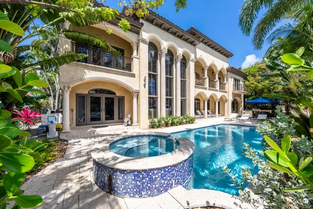 7-bedroom rental at 510 SAN MARCO Drive #-, Fort Lauderdale