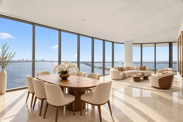 4-bedroom home at 175 SE 25th Road #2701, Miami
