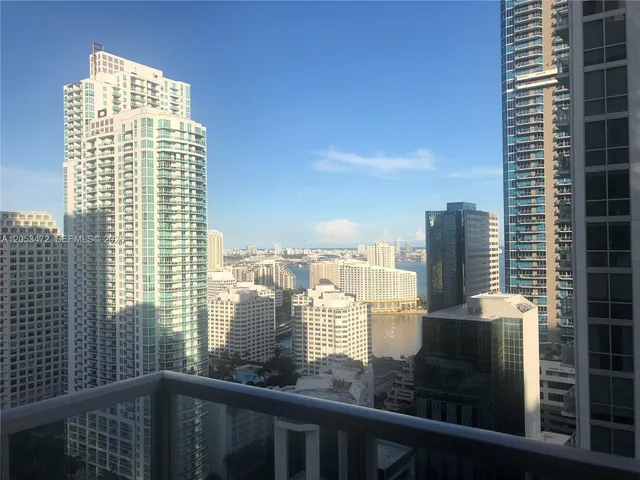 1-bedroom home at 1050 Brickell Avenue #2910, Miami