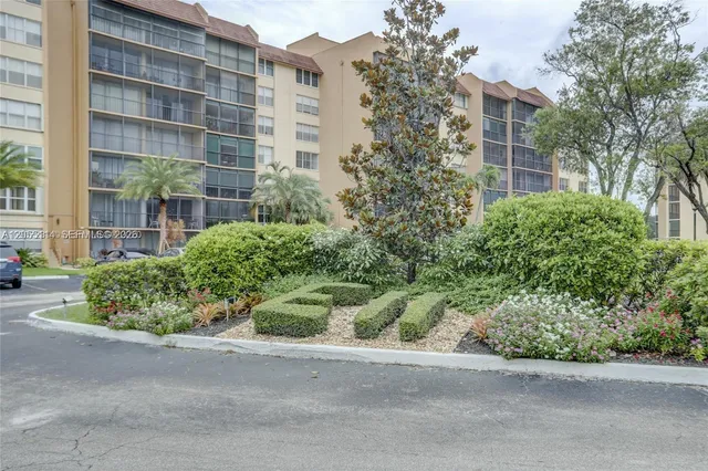 2-bedroom home at 3771 Environ Boulevard #447, Lauderhill