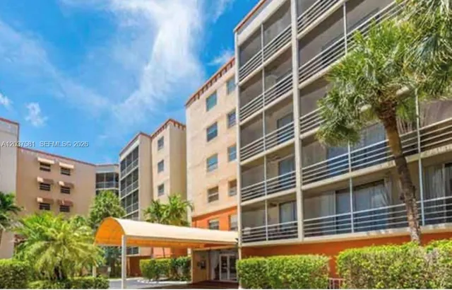 1-bedroom rental at 2821 N Miami Beach Boulevard #5T, North Miami Beach