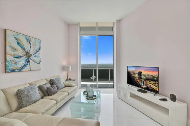 2-bedroom rental at 16001 Collins Avenue #4305, Sunny Isles Beach