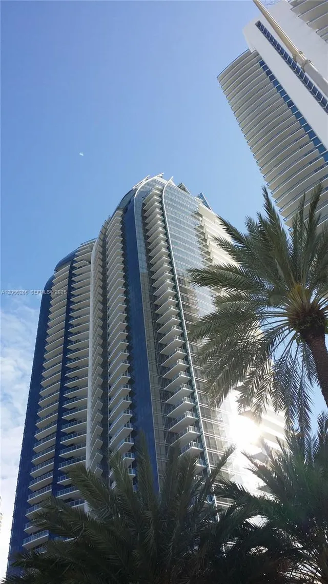 1-bedroom rental at 17121 Collins Avenue #2306, Sunny Isles Beach