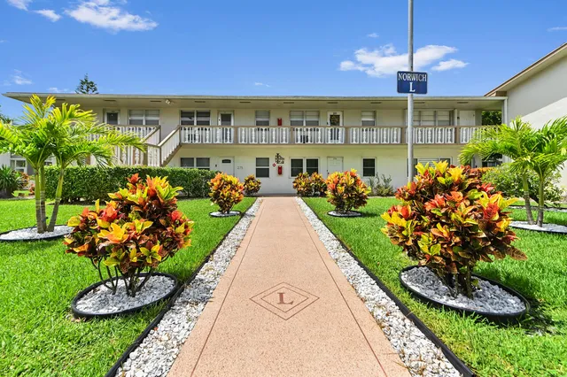 1-bedroom home at 270 Norwich L, West Palm Beach