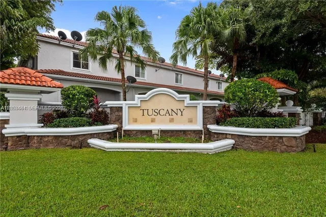 2-bedroom home at 2833 SW 82nd Avenue #104, Miramar