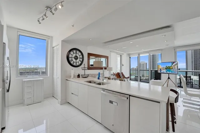 3-bedroom home at 2600 E Hallandale Beach Boulevard #T1902, Hallandale Beach