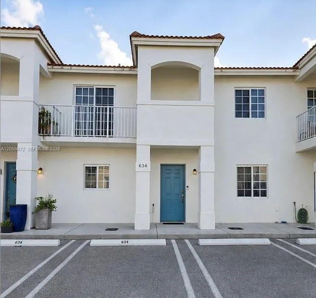 2-bedroom home at 634 SW 2nd Place, Florida City