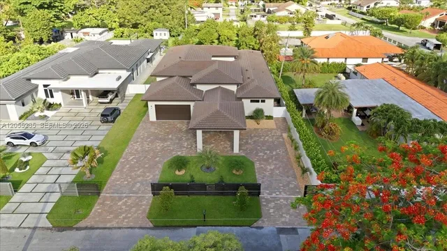 4-bedroom home at 2880 SW 113 Avenue, Miami
