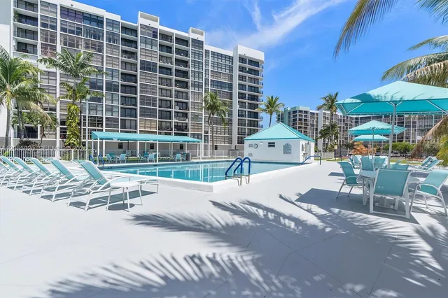 2-bedroom home at 200 Leslie Drive #631, Hallandale Beach