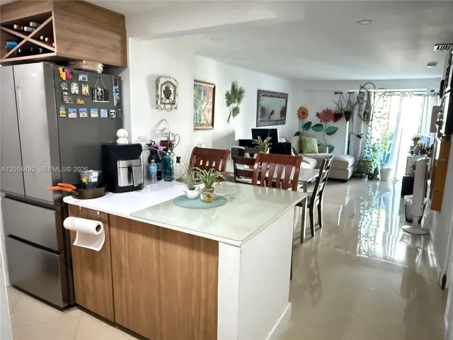2-bedroom rental at 777 SW 9th Avenue #205, Miami