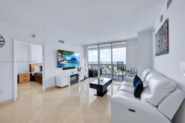 3-bedroom rental at 1850 S Ocean Drive #3207, Hallandale Beach