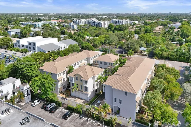 3-bedroom home at 2726 Old Florida Trail, Wilton Manors