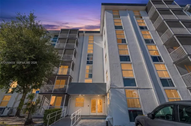 1-bedroom home at 16851 NE 23rd Avenue #A516, North Miami Beach