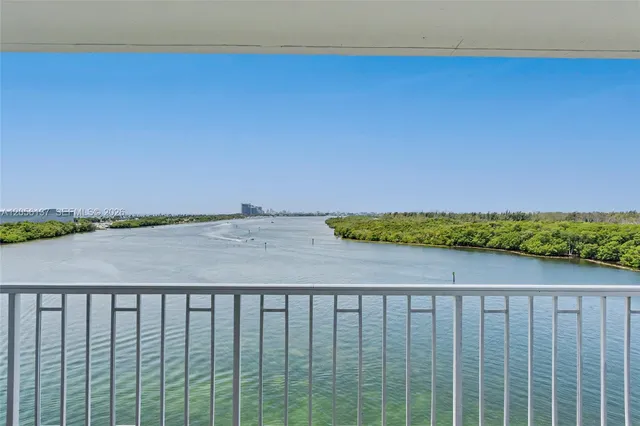 2-bedroom home at 500 Bayview Drive #822, Sunny Isles Beach