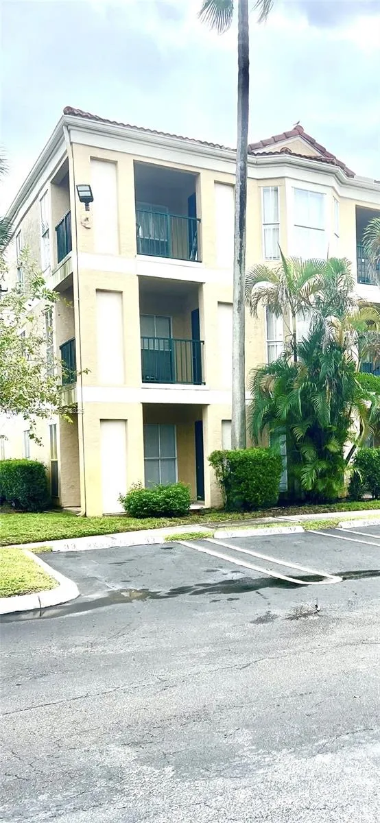1-bedroom home at 977 Riverside Drive #211, Coral Springs