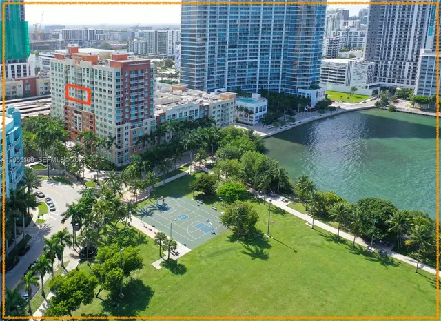 1-bedroom home at 2000 N Bayshore Drive #1006, Miami