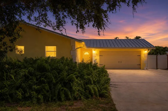 5-bedroom home at 384 NW 23rd Street, Boca Raton