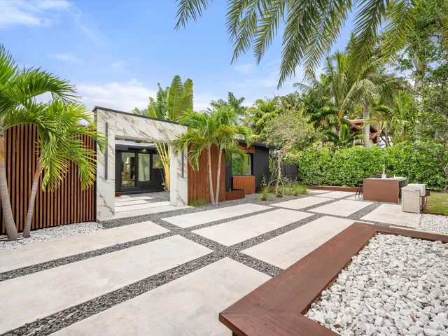 4-bedroom home at 2711 NE 19th Street, Fort Lauderdale