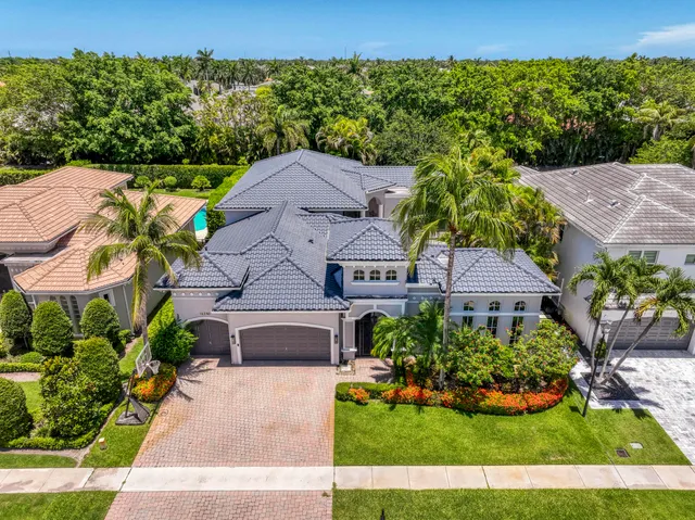 4-bedroom rental at 16340 Via Venetia E, Delray Beach