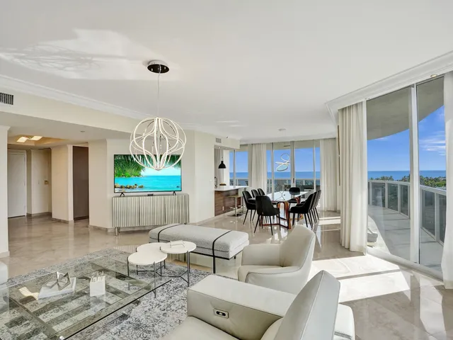 3-bedroom rental at 3100 N Ocean Boulevard #808, Fort Lauderdale