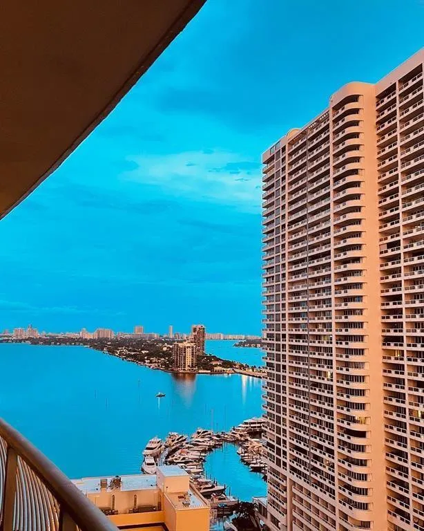 1-bedroom rental at 1750 N Bayshore Drive #2106, Miami