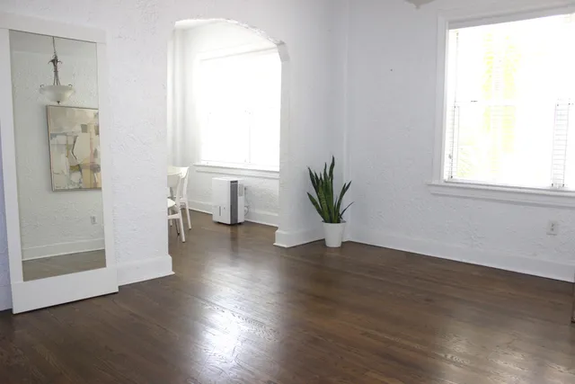 1-bedroom rental at 900 16th Street #204, Miami Beach