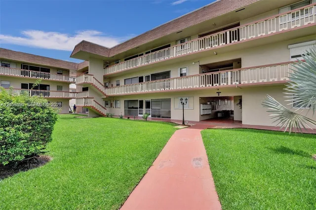 2-bedroom home at 5300 Washington Street #T220, Hollywood