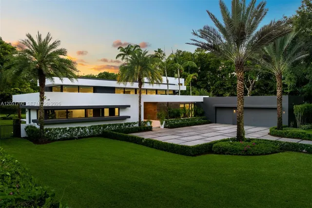 6-bedroom home at 7502 SW 102nd Street, Pinecrest