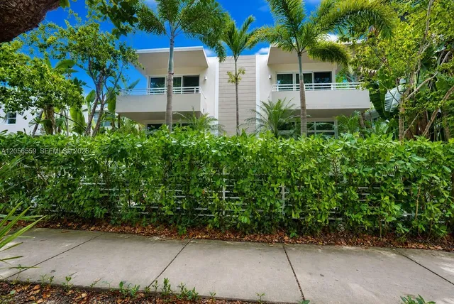 2-bedroom home at 619 Meridian Avenue #4, Miami Beach
