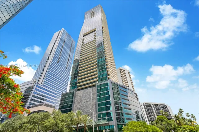 1-bedroom home at 1451 Brickell Avenue #2306, Miami