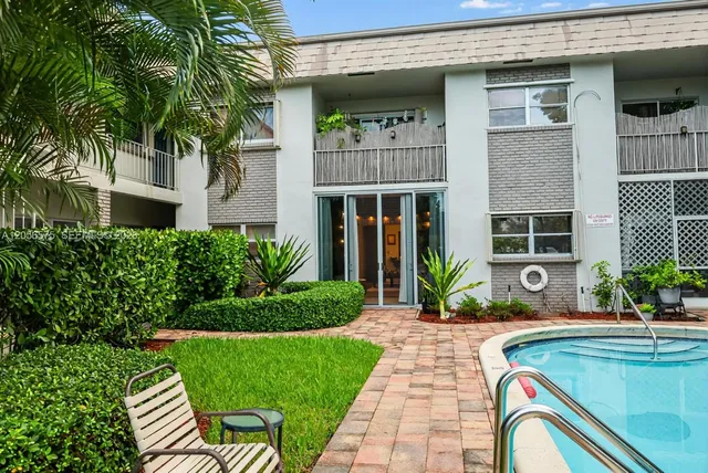 2-bedroom home at 1541 NE 34th Court #104, Oakland Park