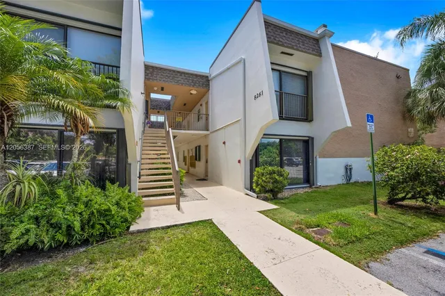 1-bedroom rental at 8261 SW 128 Street #207, Pinecrest