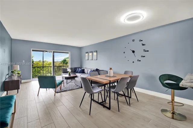 2-bedroom rental at 950 Hillcrest Dr 414 #414, Hollywood