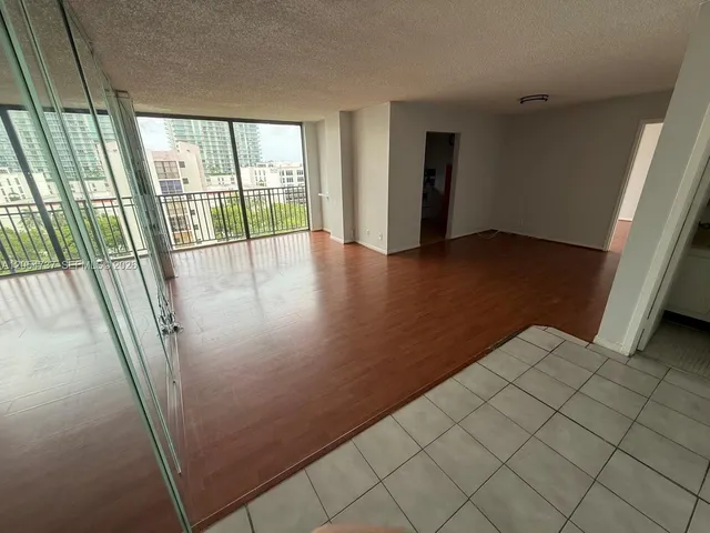 1-bedroom rental at 16919 N Bay Road #912, Sunny Isles Beach